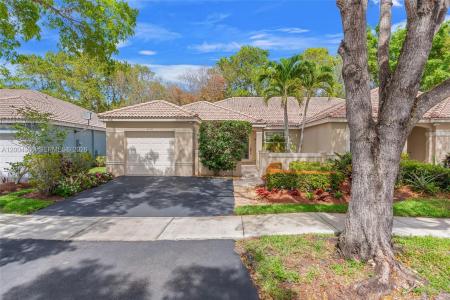 4108 Pine Ridge Ln, Weston, Florida 33331, USA