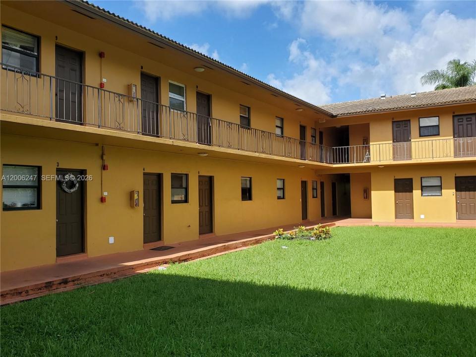 9203 NW 38th Dr 2, Coral Springs, Florida 33065, Stati Uniti