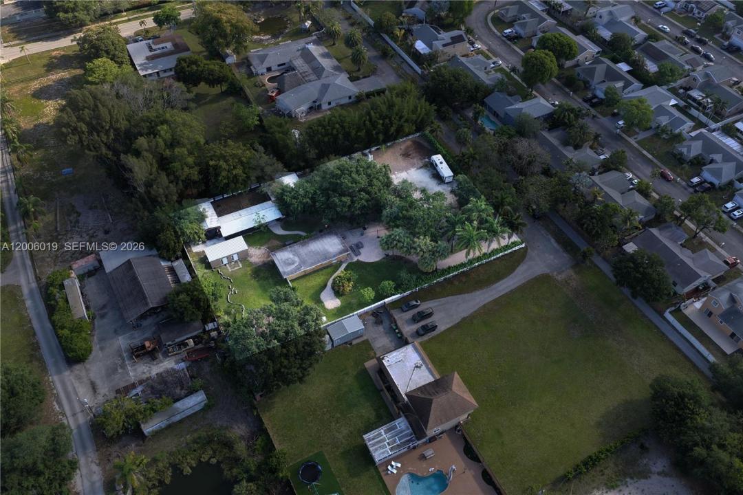 4001 SW 73rd Ave, Davie, Florida 33314