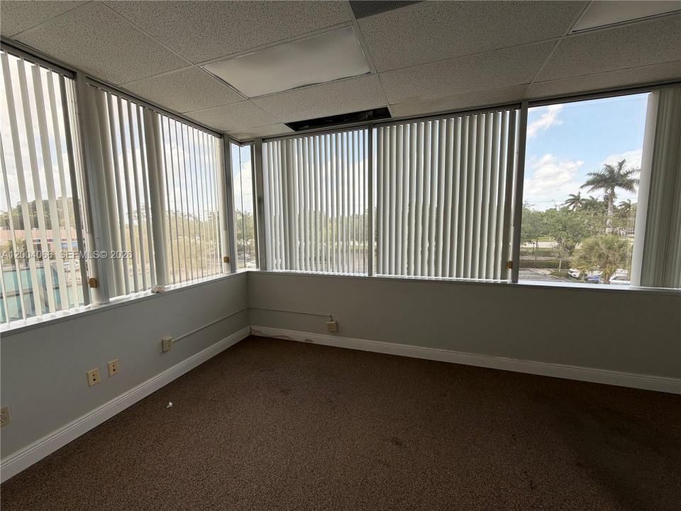 4400 W Sample Rd 230, Coconut Creek, Floryda 33073, USA