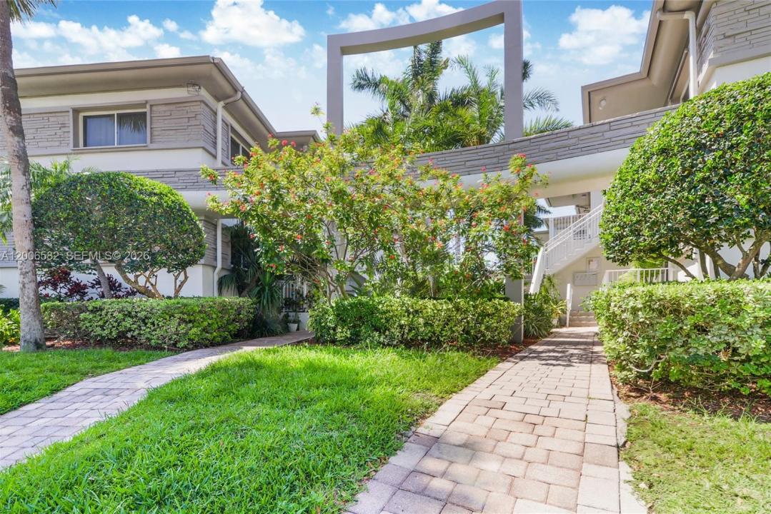 1142 99th St 24, Bay Harbor Islands, Floride 33154, États-Unis