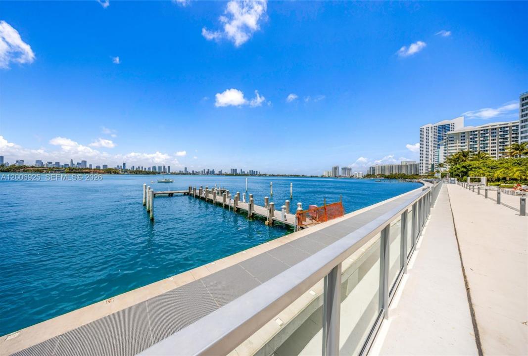 1000 West Ave 702, Miami Beach, Floride 33139, États-Unis
