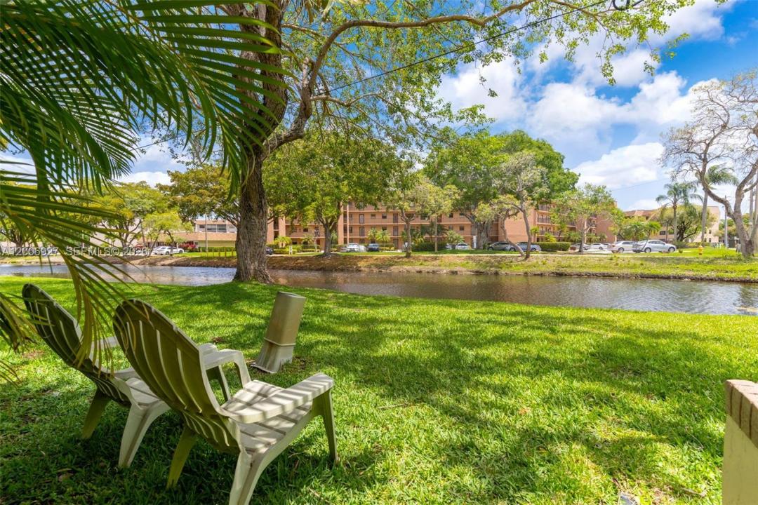 2950 NW 106th ave 10, Sunrise, Floride 33322, États-Unis
