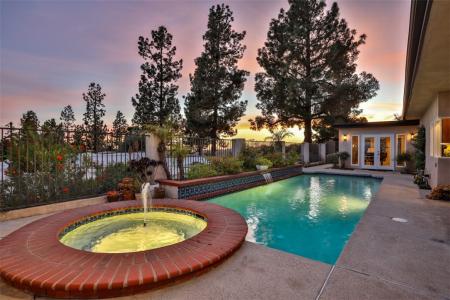 N Mountain Avenue, Claremont, カリフォルニア 91711, アメリカ合衆国