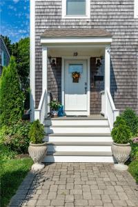 19 Eustis Avenue, Newport, Rhode Island 02840, USA