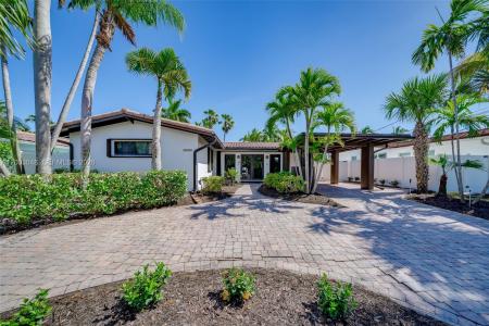 1704 SW 5th Ct, Fort Lauderdale, Florida 33312, USA