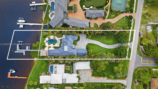 19020 Point Dr, Tequesta, Florida 33469, USA