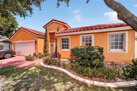 685 SW 198th Ter, Pembroke Pines, Florida 33029, USA