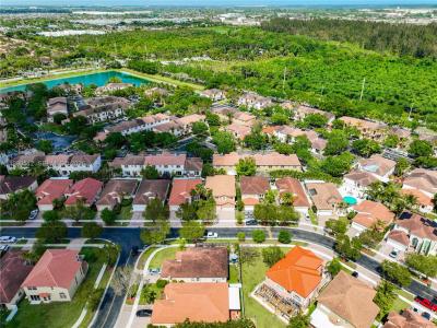 2215 Portofino Ave, Homestead, Florida 33033, USA