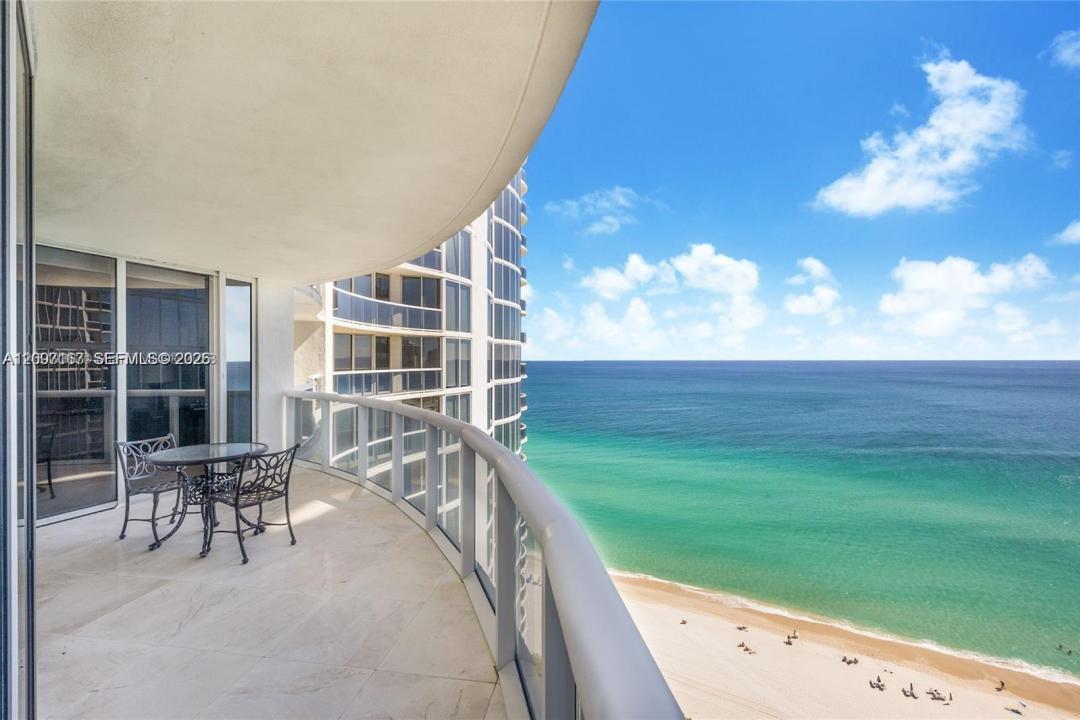 17201 Collins Ave 2305, Sunny Isles Beach, Floride 33160, États-Unis
