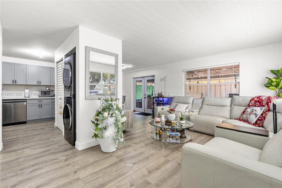 203 NE 12th Ave 203, Homestead, Floride 33030, États-Unis