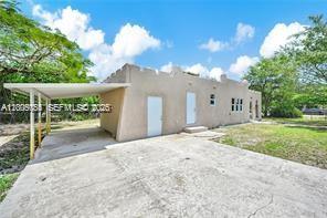 1301 Sharar Ave, Opa-Locka, Floride 33054, États-Unis