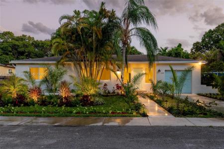 1250 NE 133rd St, North Miami, Floride 33161, États-Unis