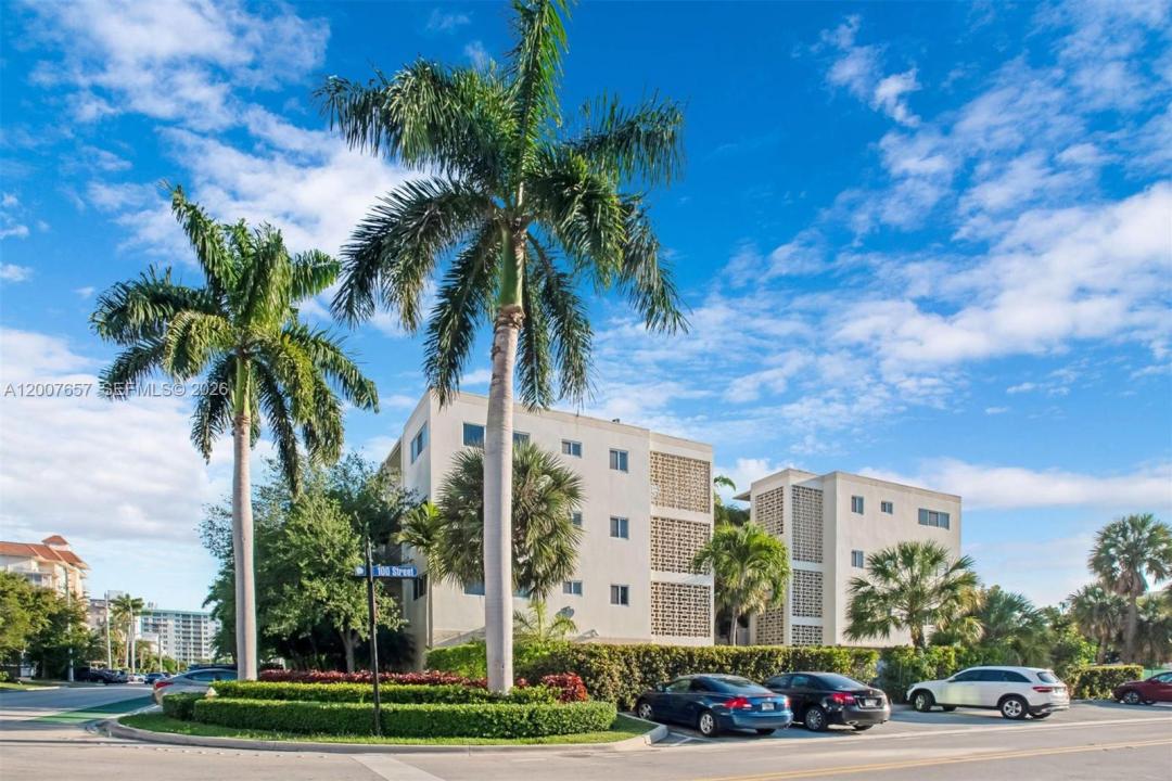 10001 W Bay Harbor Dr 208, Bay Harbor Islands, Floride 33154, États-Unis