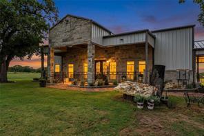 945 Jennings Lane, Azle, Texas 76020, USA