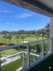 220 SE Mizner Blvd 321, Boca Raton, Florida 33432, USA
