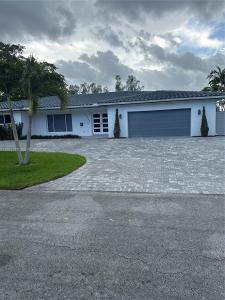 19150 S Saint Andrews Dr, Hialeah, Florida 33015, USA