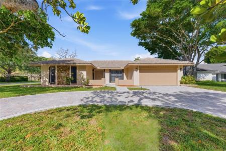 120 NW 84th Way, Coral Springs, Florida 33071, USA