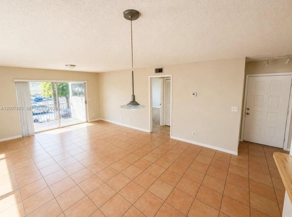 11251 SW 13th St 201, Pembroke Pines, Floride 33025, États-Unis