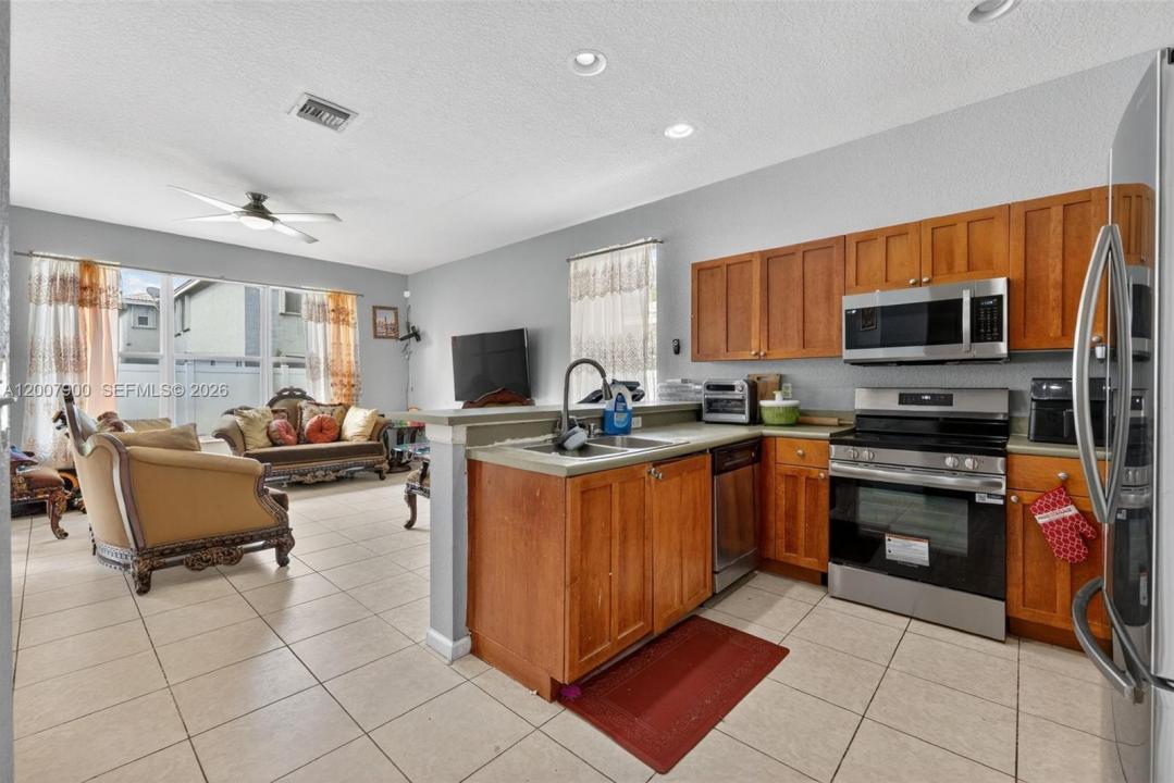 16438 SW 28th St, Miramar, Florida 33027, USA