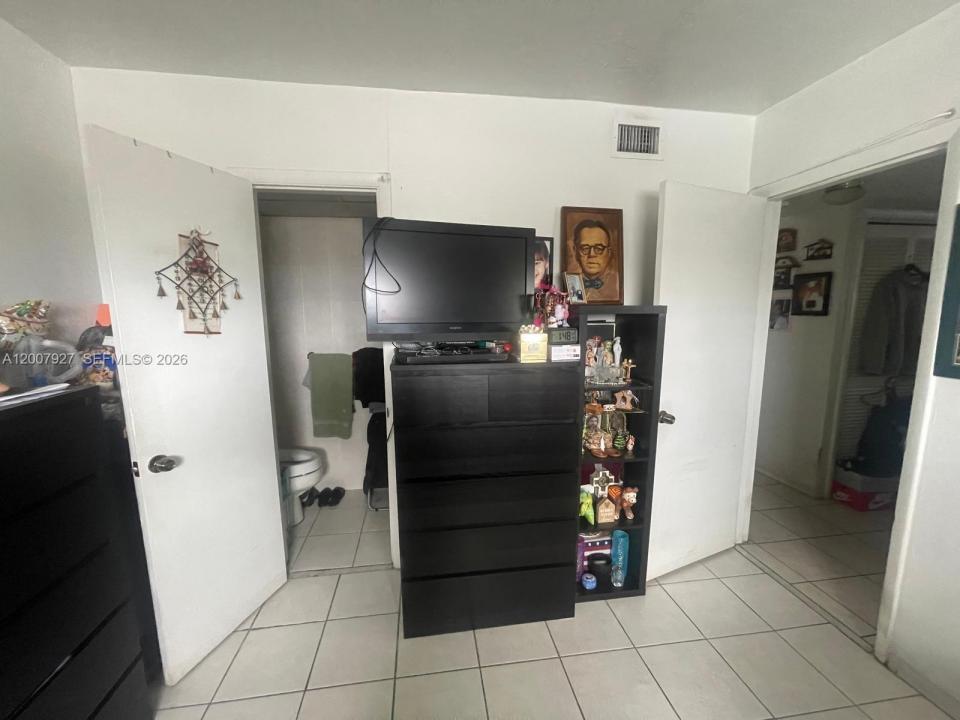 680 Miller Dr W401, Miami Springs, Floride 33166, États-Unis
