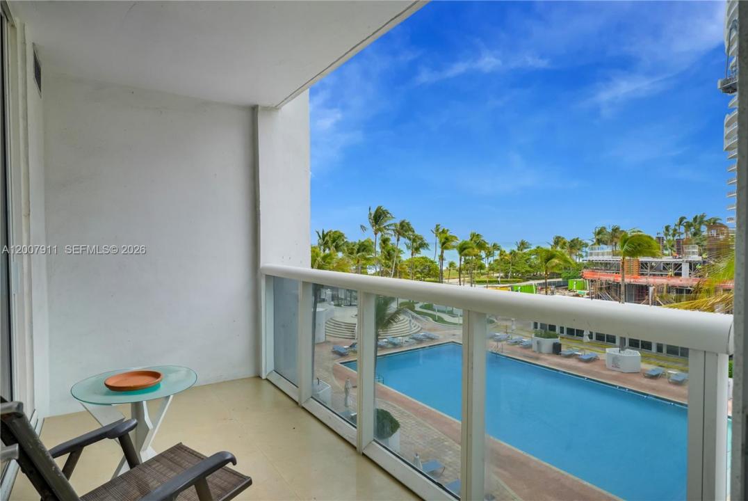 10275 Collins Ave 315, Bal Harbour, Floride 33154, États-Unis
