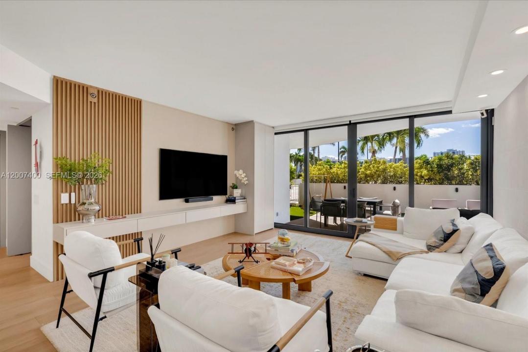 3640 Yacht Club Dr 310, Aventura, Florida 33180, Estados Unidos
