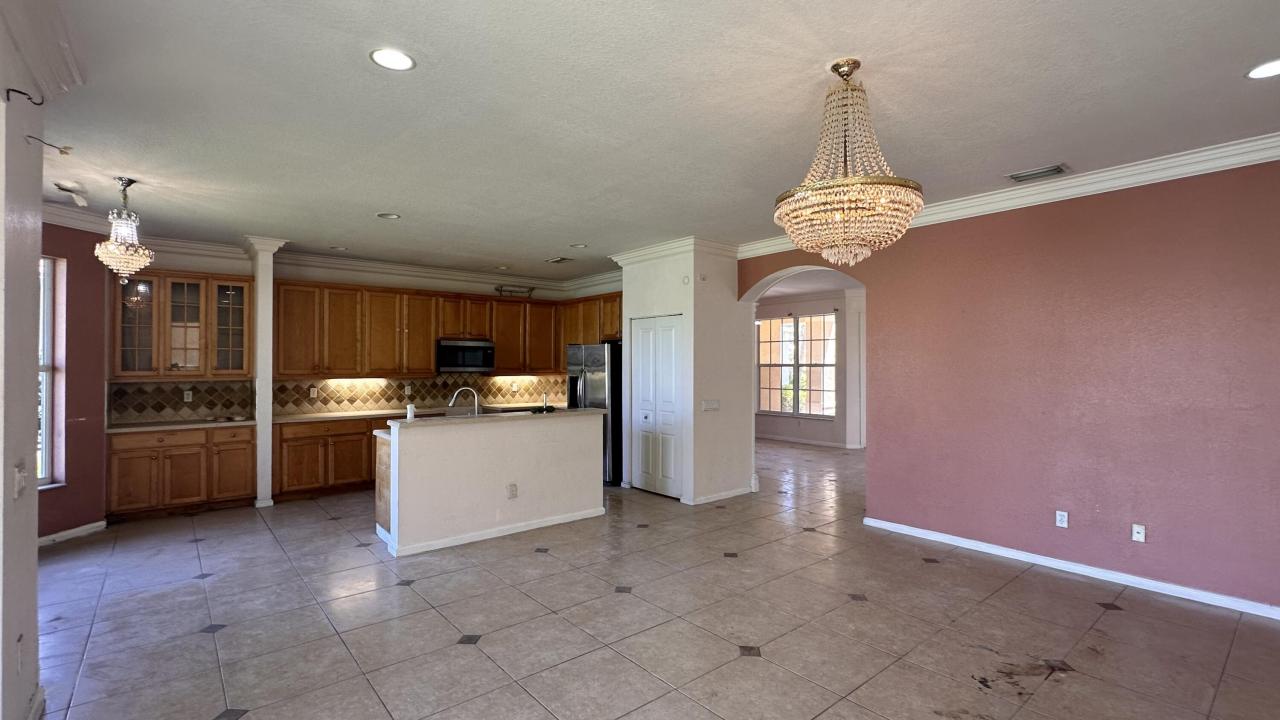 5097 Bright Galaxy Lane, Greenacres, Florida 33463, Stati Uniti