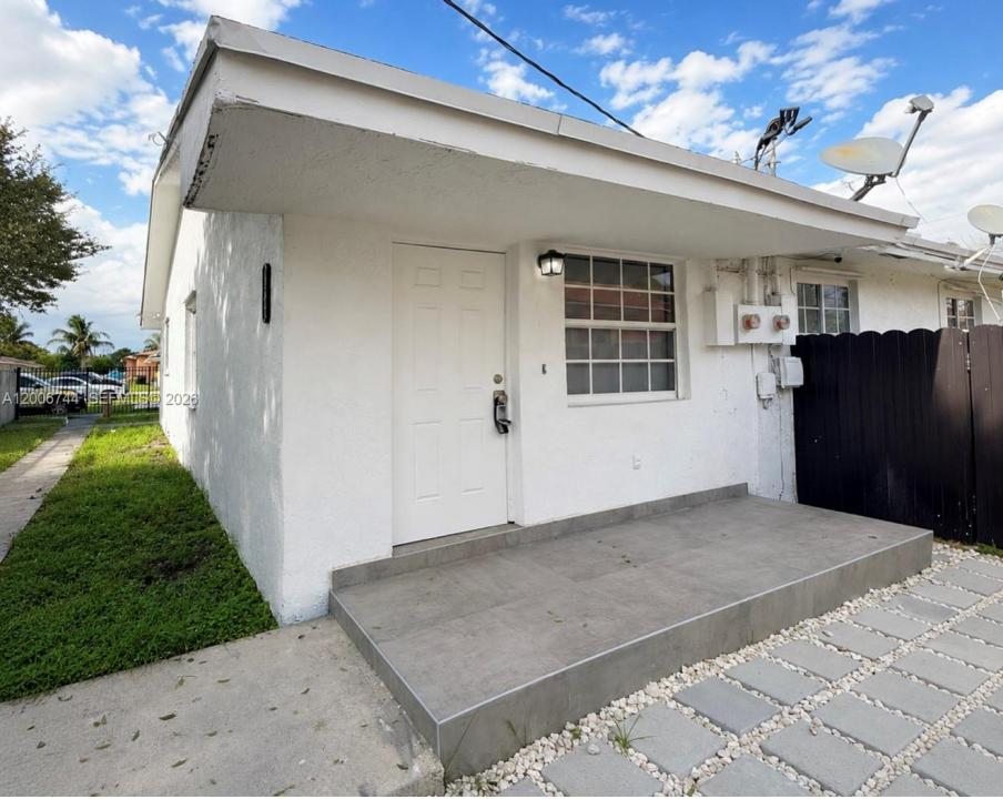 15741 NW 40th Ct B, Miami Gardens, Florida 33054, Stati Uniti