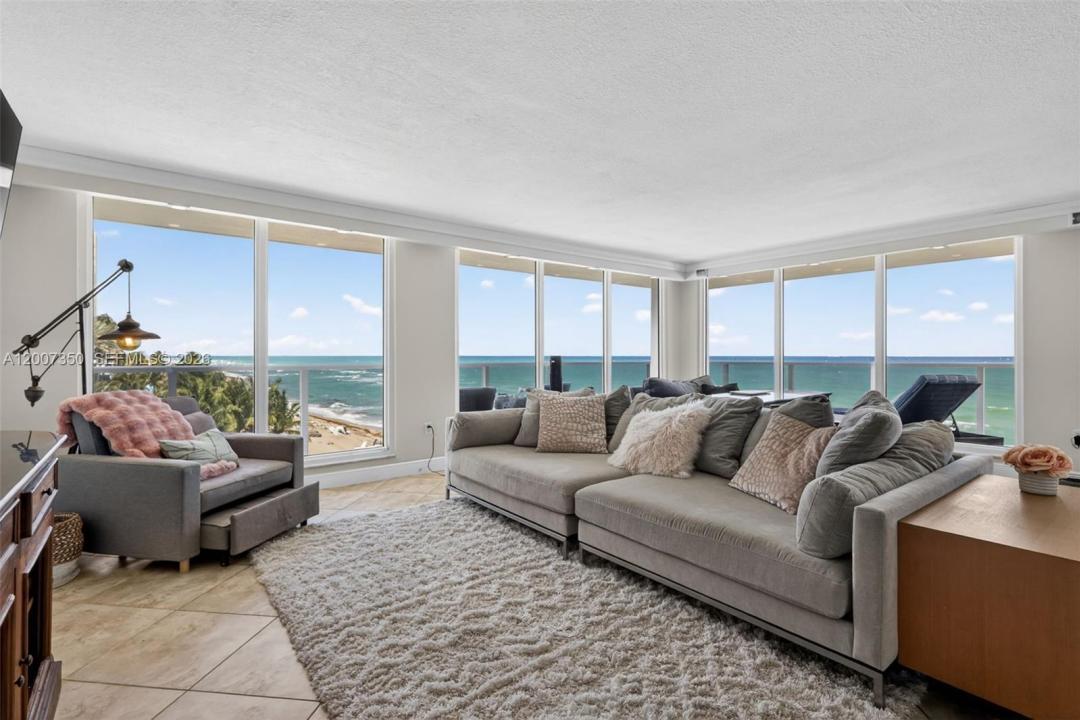 2751 S Ocean Dr 504S, Hollywood, Florida 33019, USA