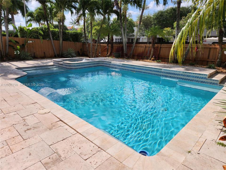11480 NW 82th Terrace, Doral, Florida 33178, Stati Uniti