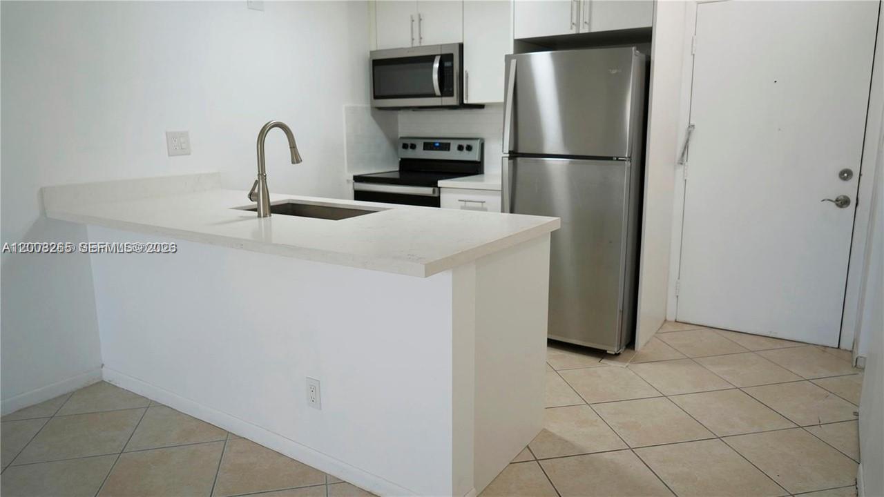 2771 Riverside Dr 405-A, Coral Springs, Floride 33065, États-Unis