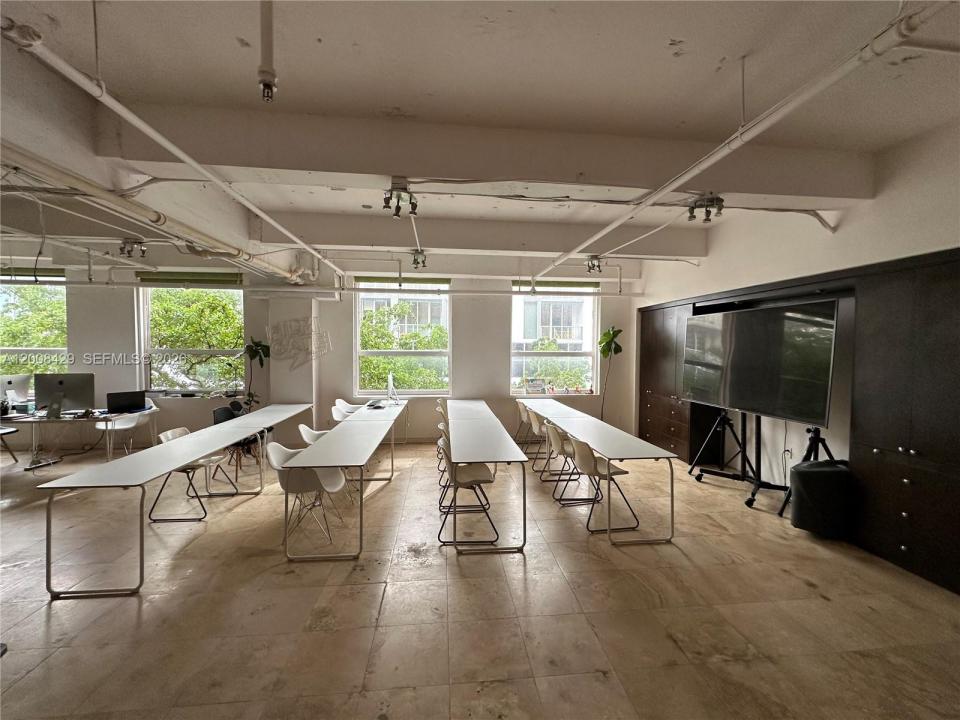 168 SE 1st St FLOOR 4, Miami, Floride 33131, États-Unis