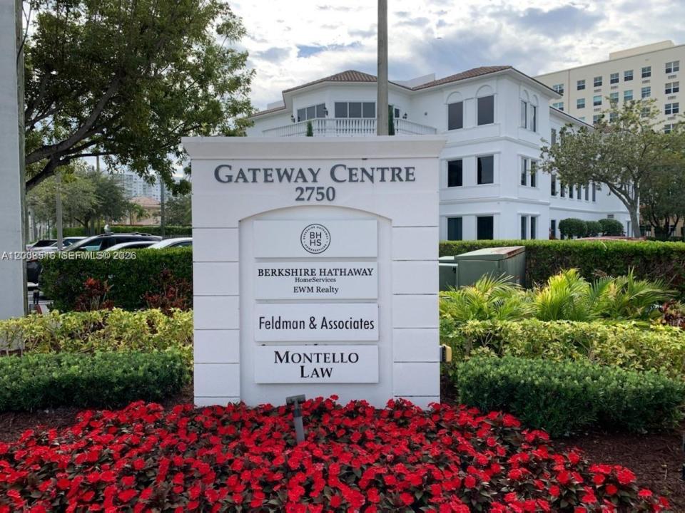 2750 NE 185th St 302, Aventura, Florida 33180, Stati Uniti