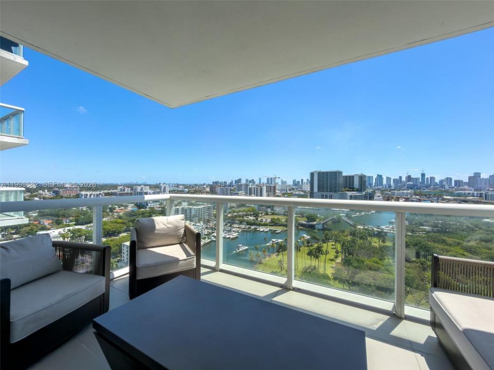 1861 NW S River Dr 2308, Miami, Floride 33125, États-Unis