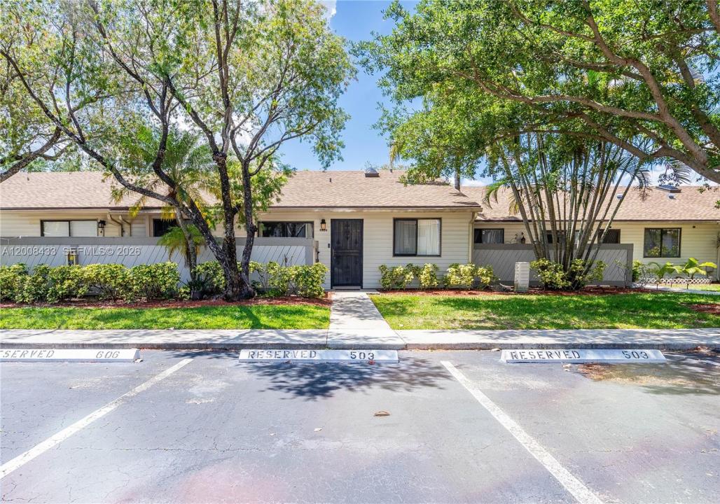 9804 NW 37th St 3E, Sunrise, Floride 33351, États-Unis