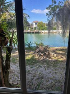 1795 Calais Dr 1, Miami Beach, Florida 33141, USA