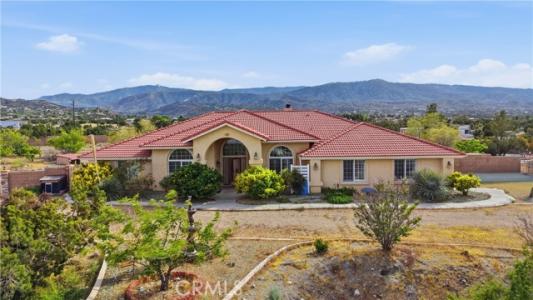 Brawley, Pinon Hills, Californie 92372, États-Unis