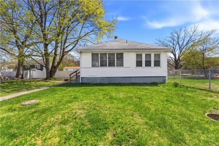 9 Youlden Avenue, Cranston, RI 02910, USA