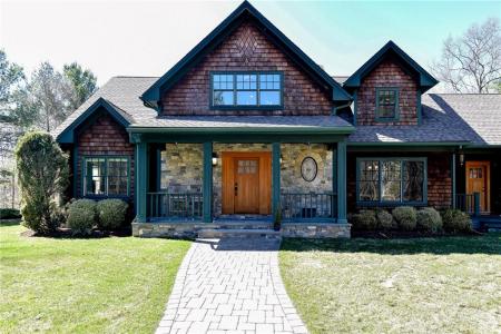 165 Lenihan Lane, East Greenwich, RI 02818, USA