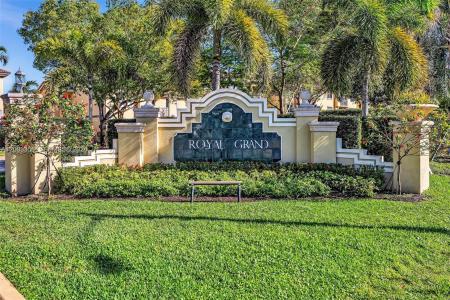 2600 S University Dr 226, Davie, Florida 33328, USA