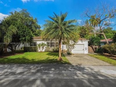 11790 NE 8th Ave, Biscayne Park, Florida 33161, USA