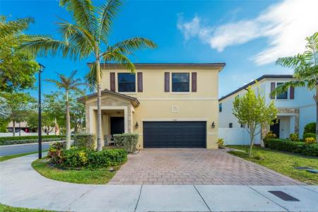 3506 W 106th Ter, Hialeah, Florida 33018, USA
