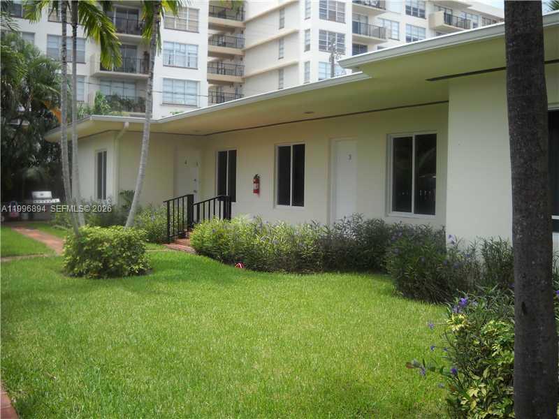 1040 92 ST 3, Bay Harbor Islands, Floride 33154, États-Unis