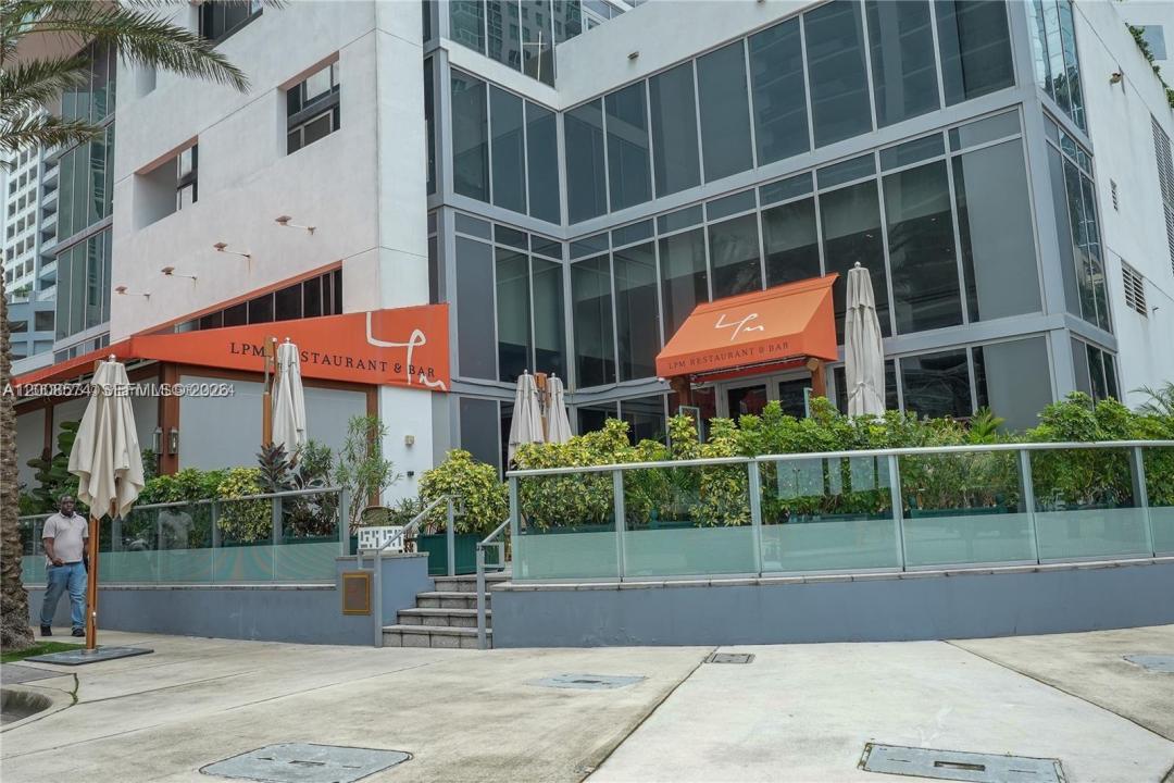 1300 Brickell Bay Dr 807, Miami, Floride 33131, États-Unis