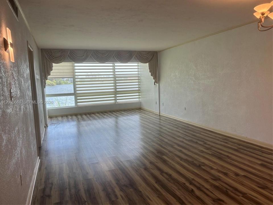 18901 NE 14th Ave 101, Miami, Floride 33179, États-Unis