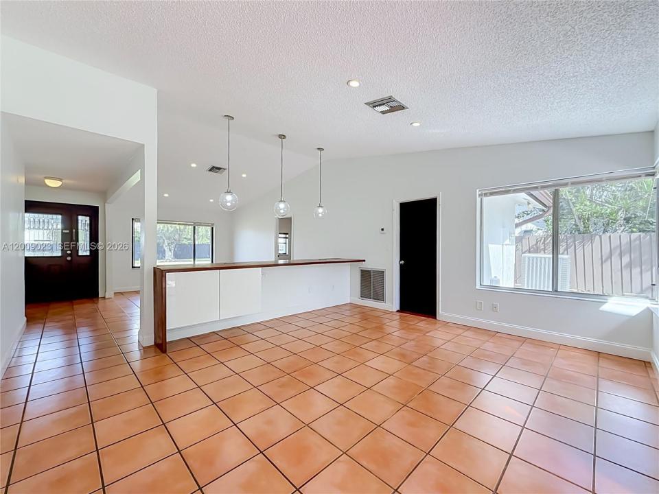 9825 SW 132nd Ct, Miami, Florida 33186, USA