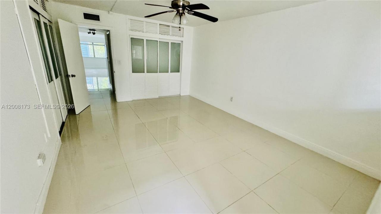 1120 102nd st 7, Bay Harbor Islands, Floride 33154, États-Unis
