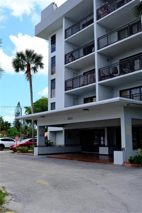 650 NE 149th St 505F, Miami, Florida 33161, USA