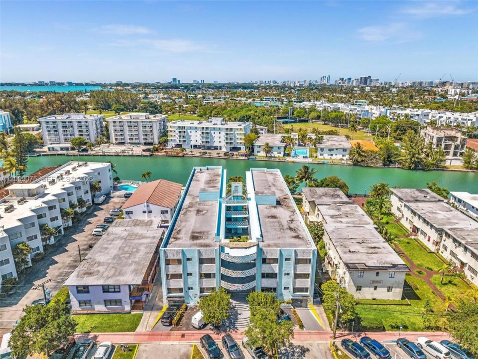 1165 Marseille Dr 4, Miami Beach, Floride 33141, États-Unis